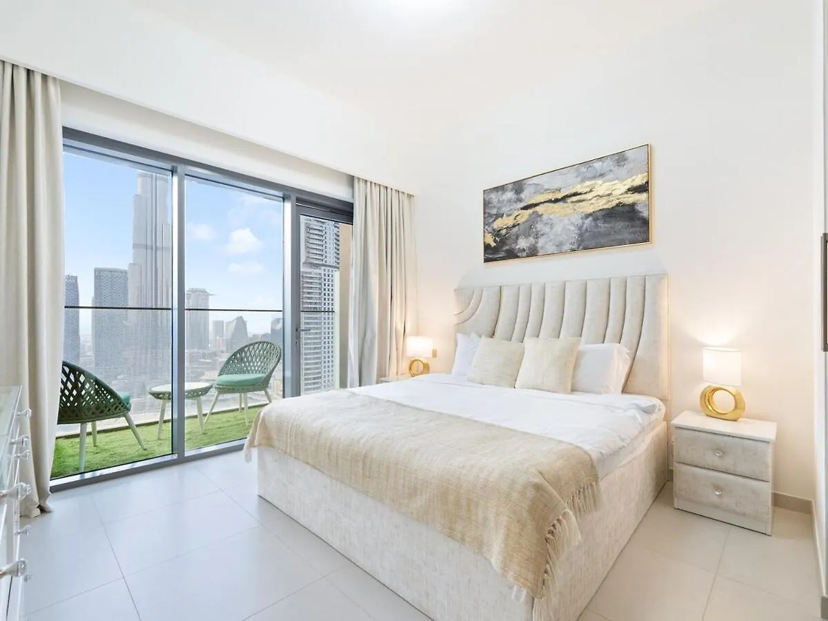 Stunning 3Br Burj Fountain View & Dubai Mall Apartment